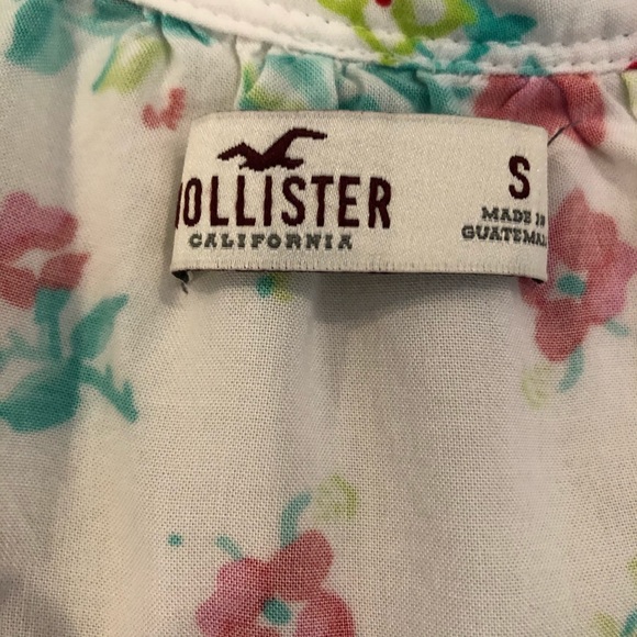 Hollister Notched Neck Top - Picture 3 of 7
